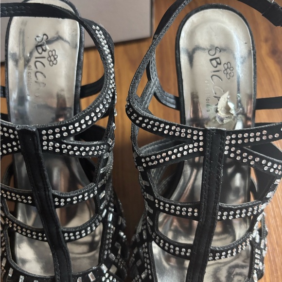 Guess Black Wedge Shoes with Rhinestone Embellishments - Picture 4 of 4